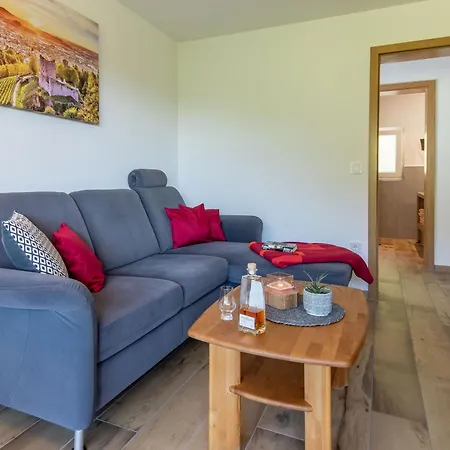 Holderstanzenhof Apartment *