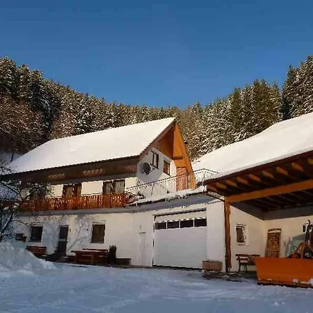 Holderstanzenhof *